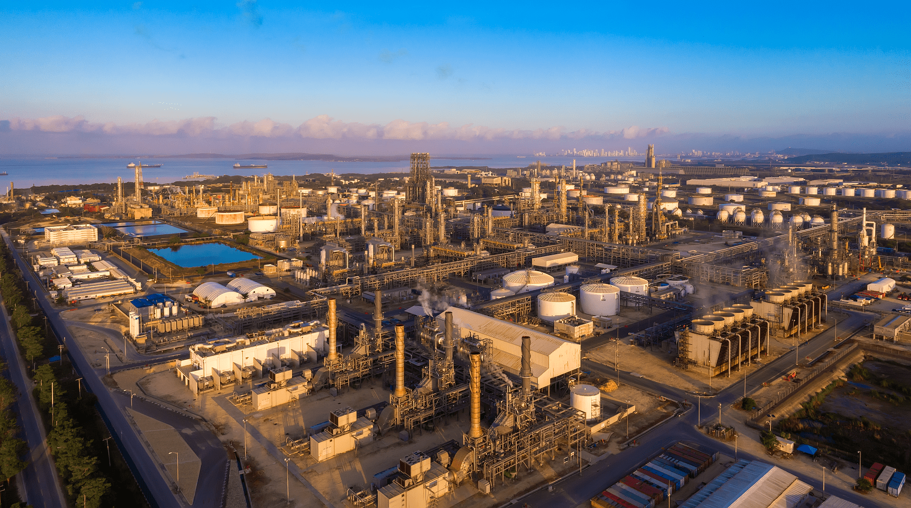 Vista de la Bahía de Cartagena desde la refinería más moderna de Latinoamerica